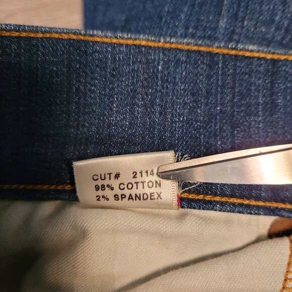 J BRAND Jeans Size 25 T Love Story Flare Low Rise Celebrity Favorite Denim - Picture 5 of 11